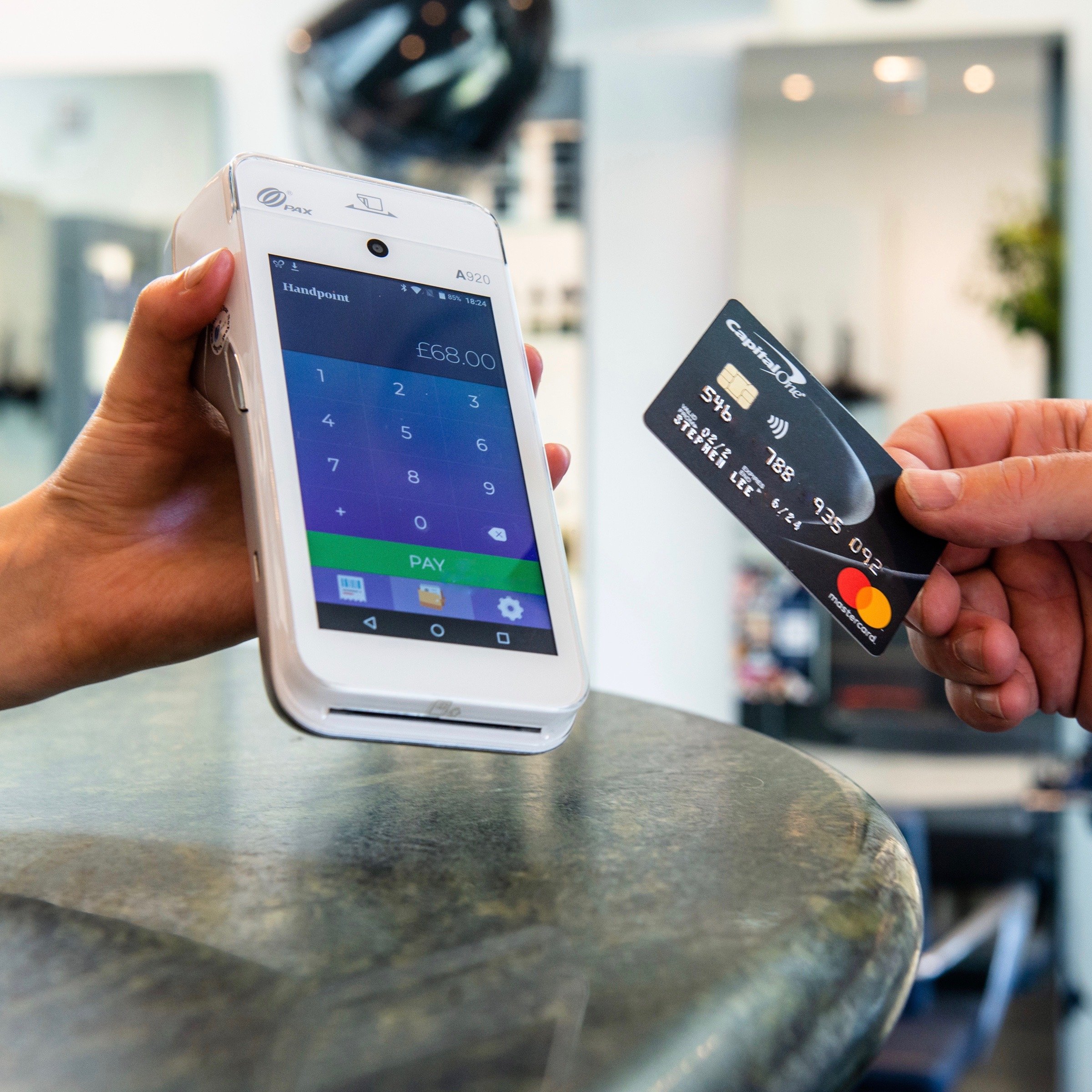 mastercard-handpoint_1
