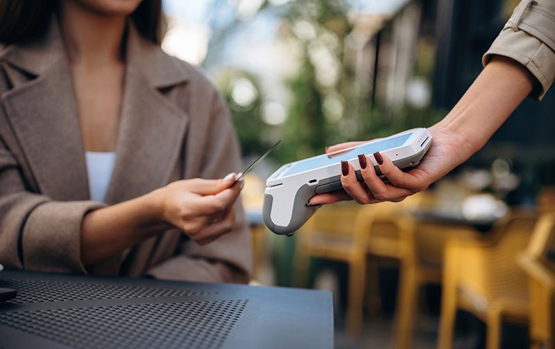 Paiement sans contact et mobile : adapter vos encaissements